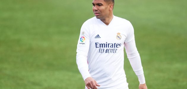 يفكر سان جيرمان في ضم كاسيميرو، وريال مدريد يحدد بديله