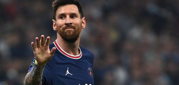 ميسي لا يفكر في العودة إلى برشلونة