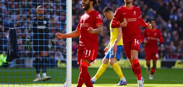 ليفربول يتخطى برايتون ويواصل الضغط على المتصدر