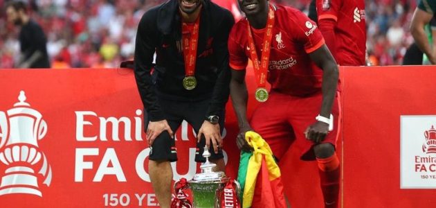 بالصور: محمد صلاح يحتفل بكأس الإتحاد الإنجليزي