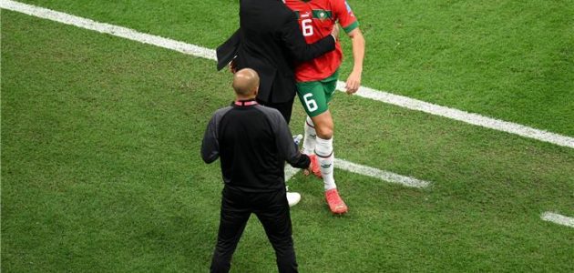 الركراكي يًعلن غياب رومان سايس عن مباراة المغرب وكرواتيا