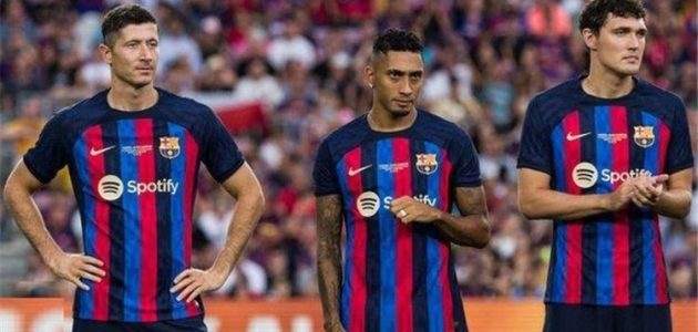 سبورت: برشلونة يفكر في بيع لاعبه الجديد