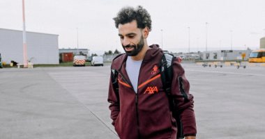 محمد صلاح يقفز من طائرة هليكوبتر فى أحدث ظهور له