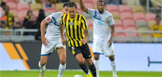 فيديو | هيلدر كوستا يسجل هدف الاتحاد الأول أمام التعاون