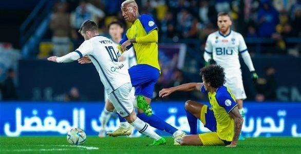 الدوري السعودي: تعادل مثير بين النصر والهلال