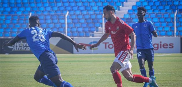 طبيب الهلال: لاعبو الأهلي اعتدوا علي بالضرب.. وما بدر مني رد فعل