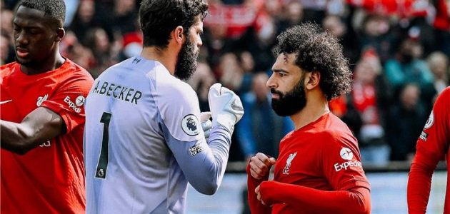 متفوقًا على محمد صلاح.. أليسون يفوز بجائزة لاعب موسم 202223 في ليفربول