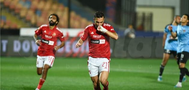 فيديو | علي معلول يسجل هدف الأهلي الثالث أمام الزمالك