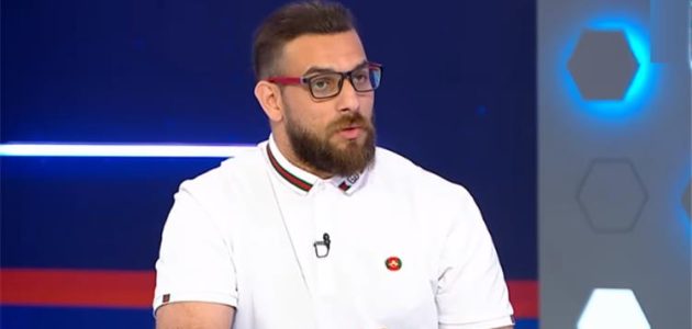 أحمد دويدار يعلق على واقعة لطم حارس الأبيض.. ويصرح: الزمالك ليس مانشستر سيتي