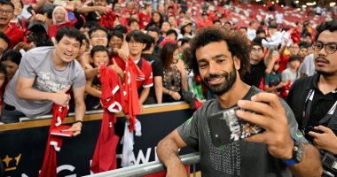 محمد صلاح يخطف الأنظار بملعب سنغافورة بعد ودية ليفربول وليستر.. صور